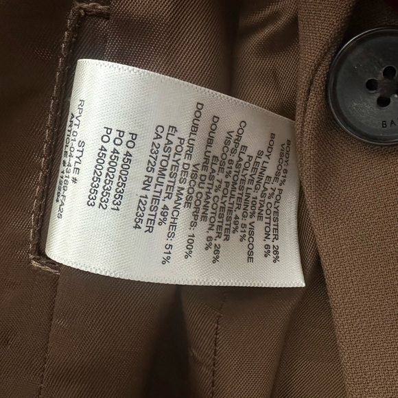 Aritzia Babaton Standout Blazer - (Re)ssential size 6 - Picture 10 of 10